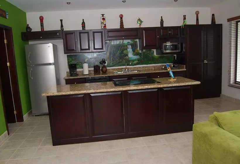 هتل Hacienda Pacifica