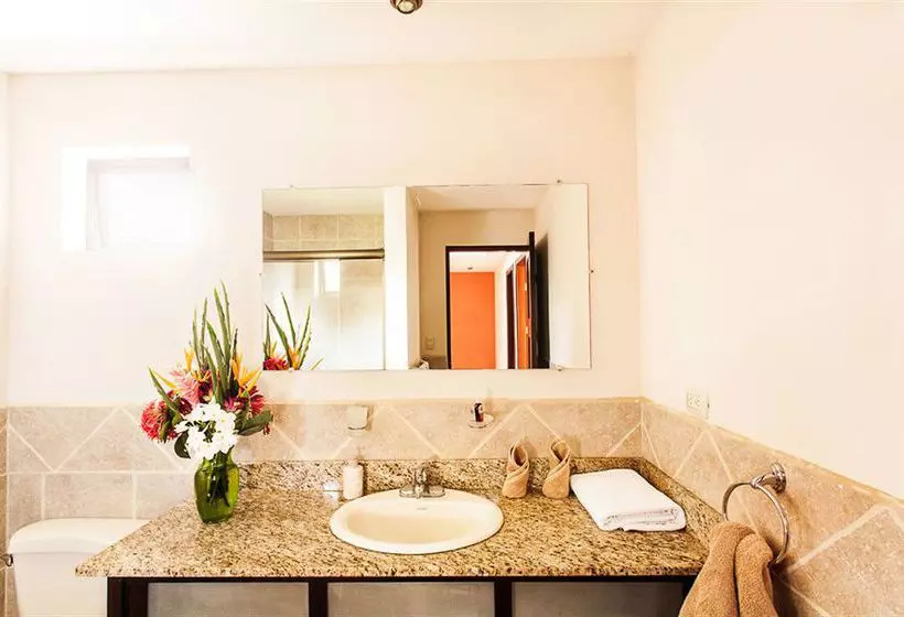 هتل Hacienda Pacifica