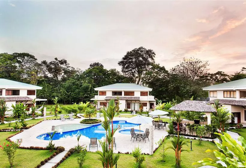 هتل Hacienda Pacifica