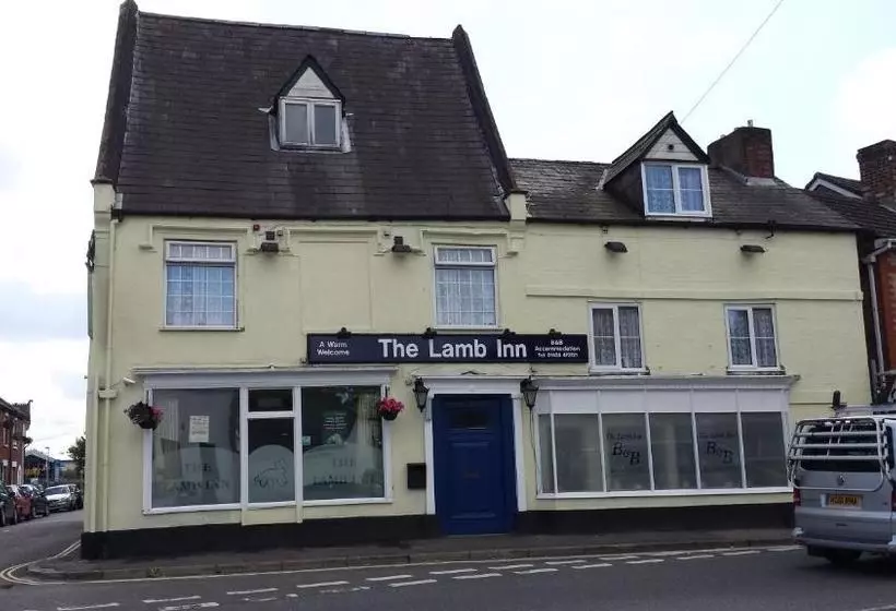 Отель Lamb Inn Ringwood Limited