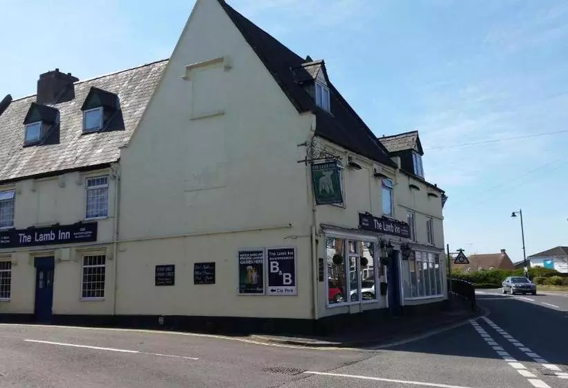 Отель Lamb Inn Ringwood Limited