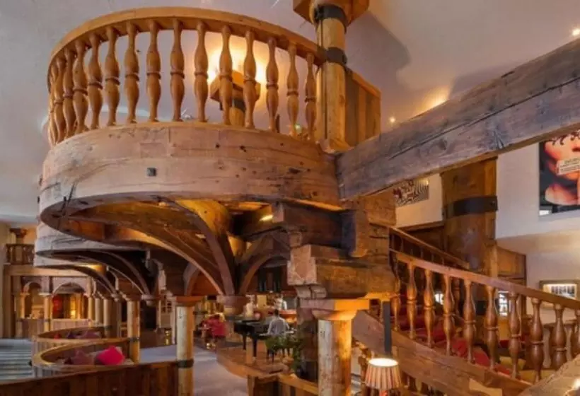 Отель Le Palace Des Neiges