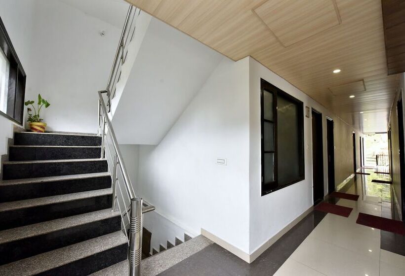 호텔 Shining Star Resort