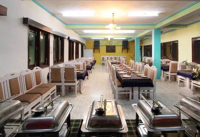 호텔 Shining Star Resort