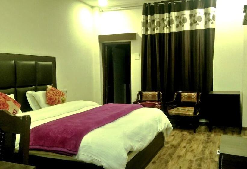 호텔 Shining Star Resort