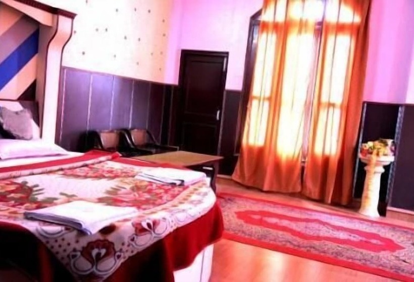 호텔 Shining Star Resort