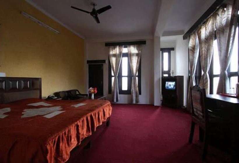 호텔 Shining Star Resort