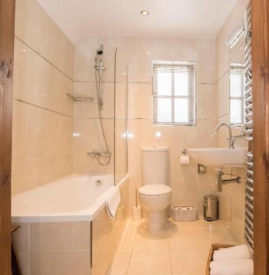 فندق The Blue Bell Inn