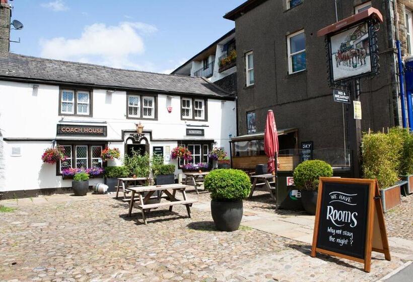 ホテル Coach House