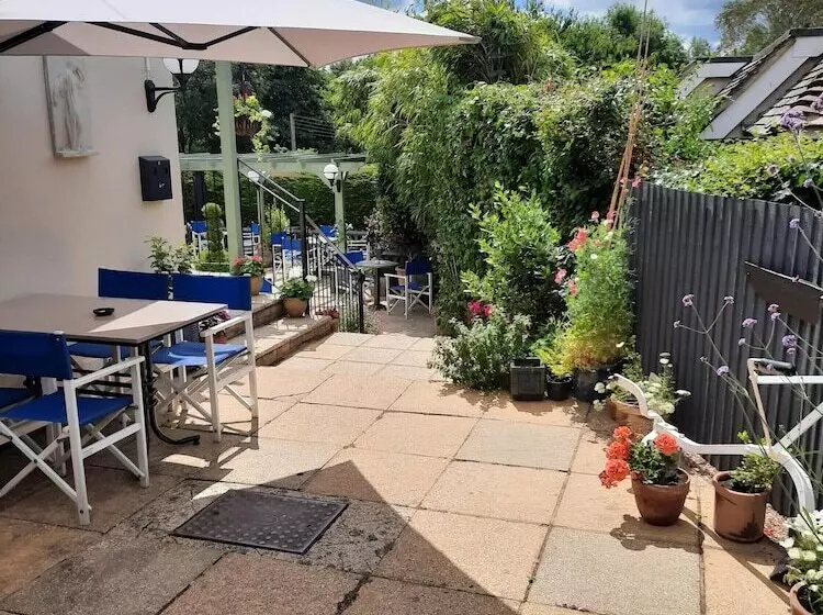 בית מלון כפרי The Labouring Man