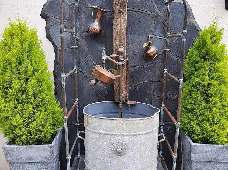 בית מלון כפרי The Labouring Man