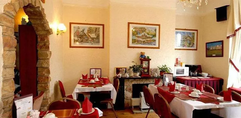 酒店 The Stonmar Guest House