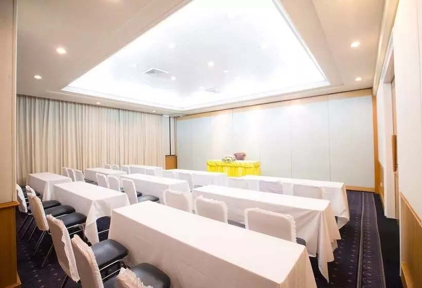 هتل We Hostel Hatyai