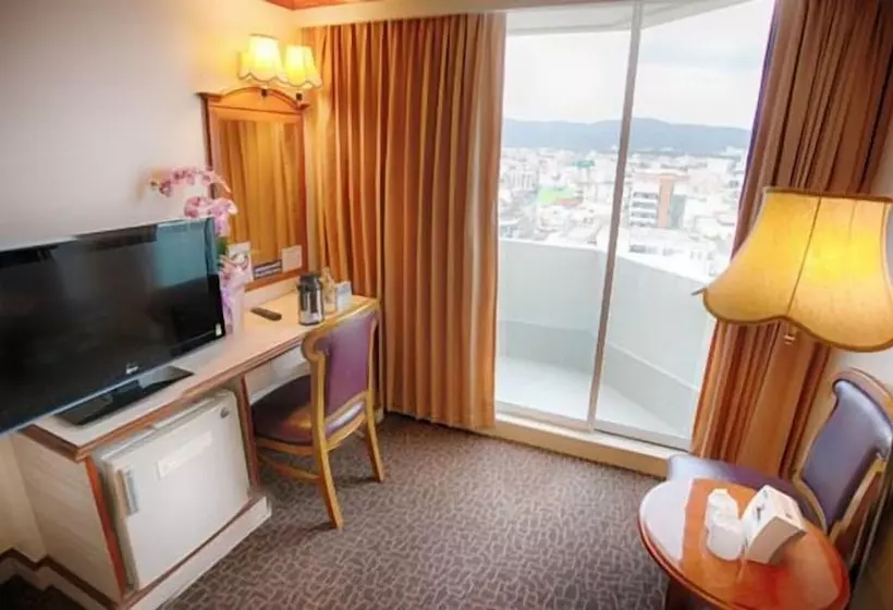 هتل We Hostel Hatyai