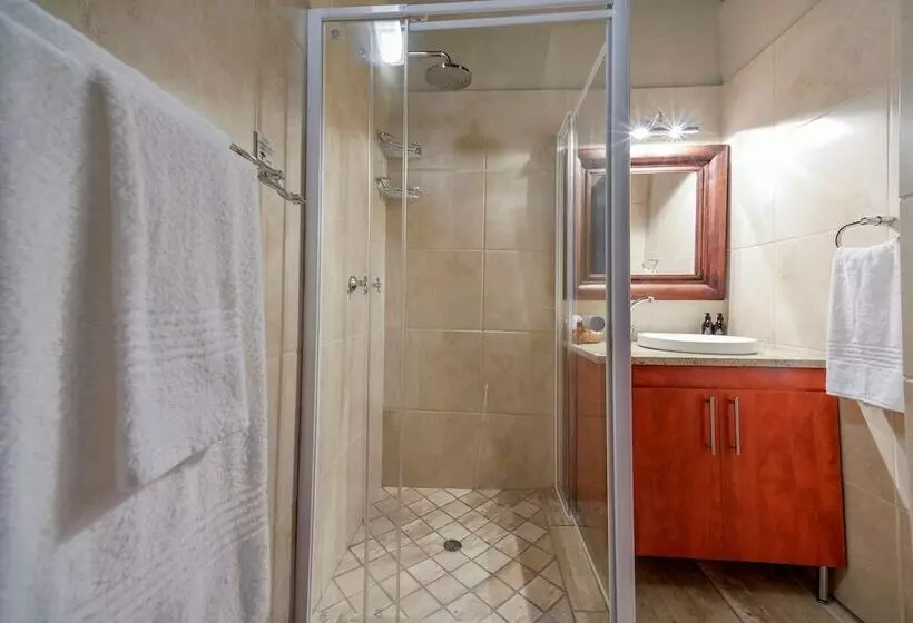 La Kruger Lifestyle Lodge No Loadshedding