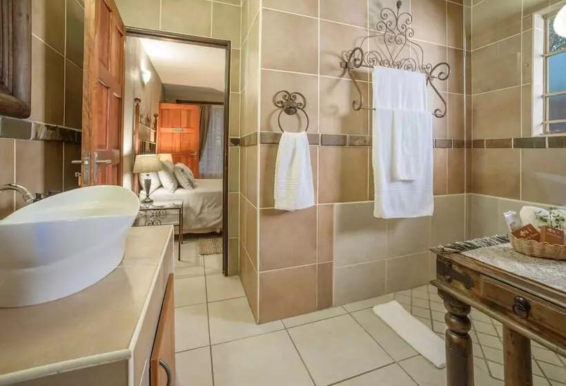 La Kruger Lifestyle Lodge No Loadshedding