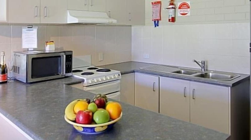 Main Beach Apartments