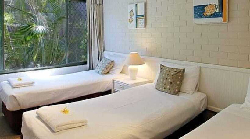 Main Beach Apartments