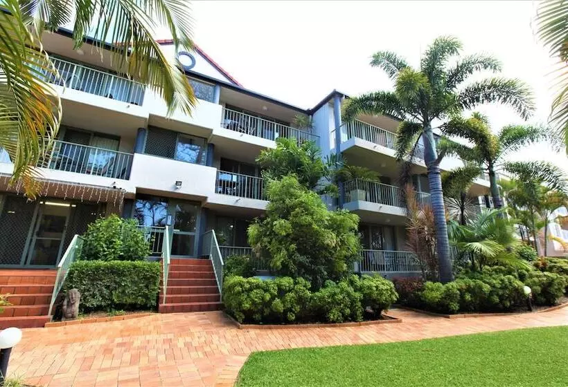 Montana Palms Resort