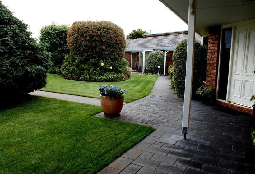 モーテル Shearwater Cottages