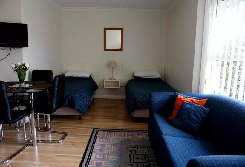 モーテル Shearwater Cottages