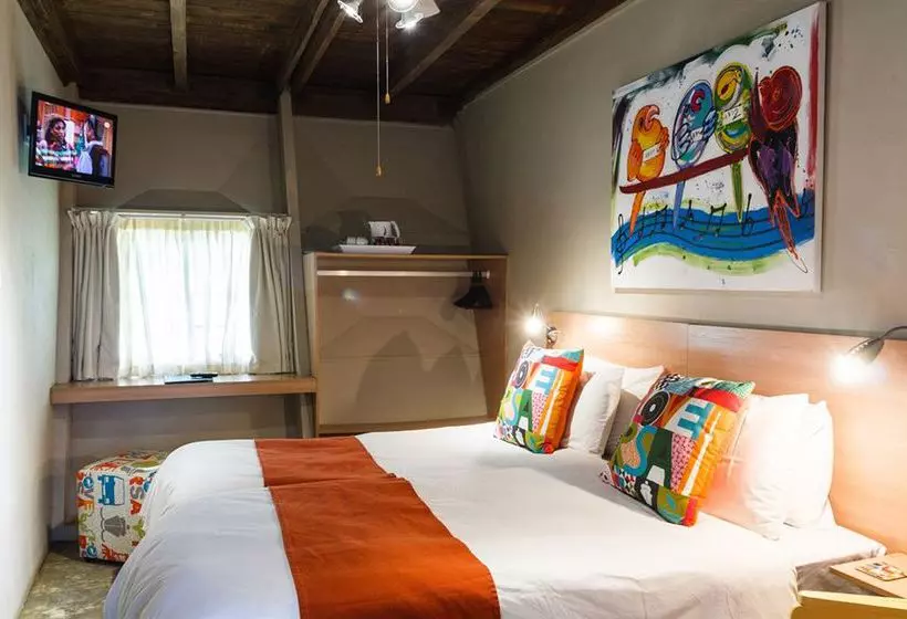 Пансион Modimolle Funky Stay Backpackers