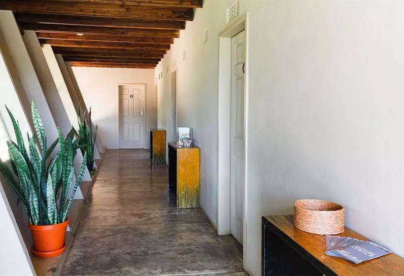 Пансион Modimolle Funky Stay Backpackers