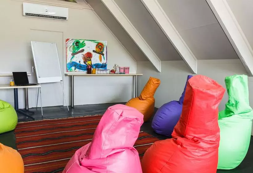 Пансион Modimolle Funky Stay Backpackers