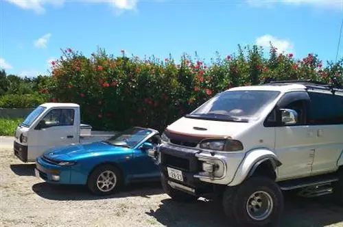 פנסיון Guest House Shiraho Friends House