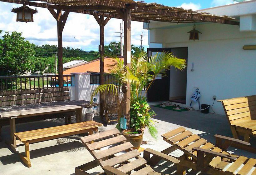 פנסיון Guest House Shiraho Friends House