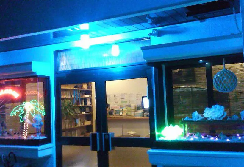 פנסיון Guest House Shiraho Friends House