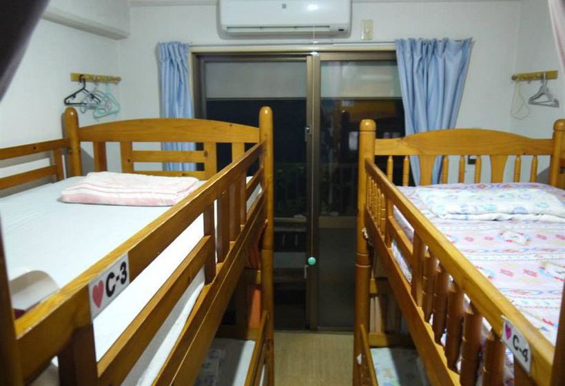 פנסיון Guest House Shiraho Friends House