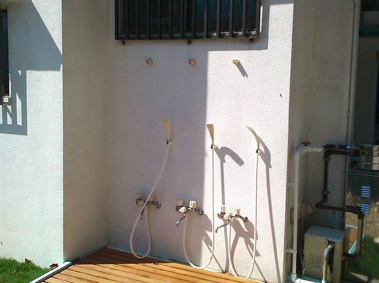 פנסיון Guest House Shiraho Friends House