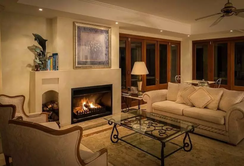 膳宿费 Victoria S At Wategos