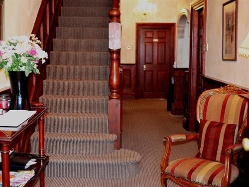 مبيت وإفطار Redcliffe House