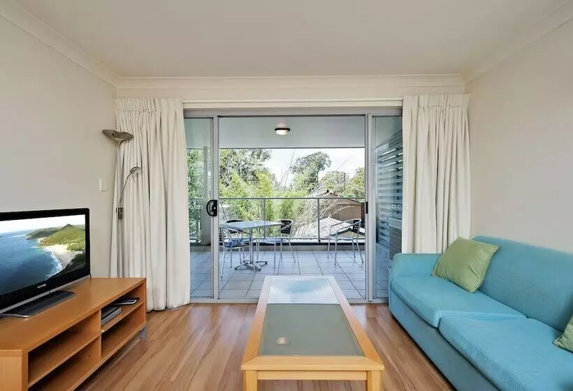 Shoal Bay Beachclub Apartments