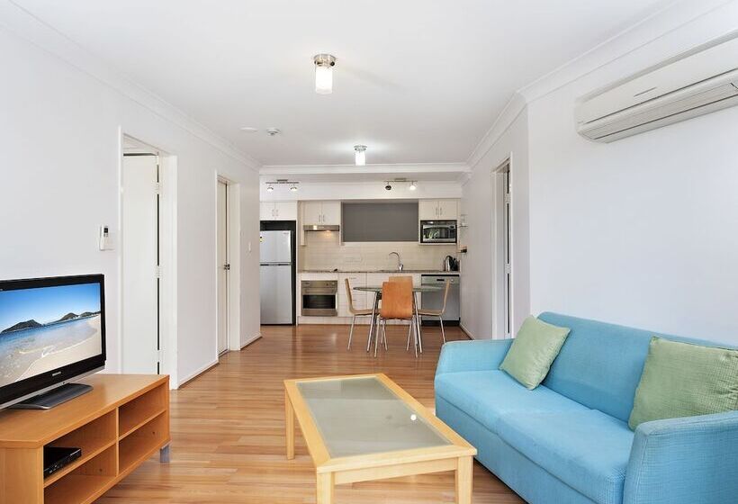 Shoal Bay Beachclub Apartments