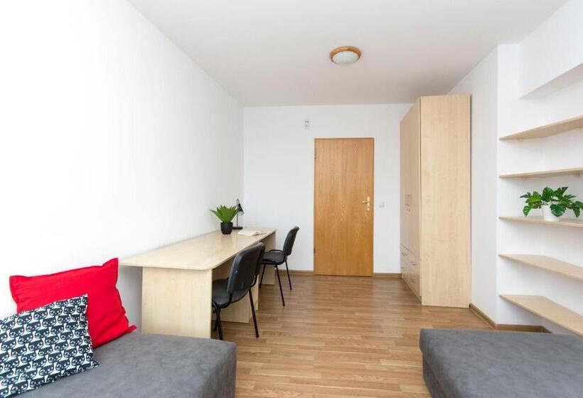 הוסטל Akademikus Toruń