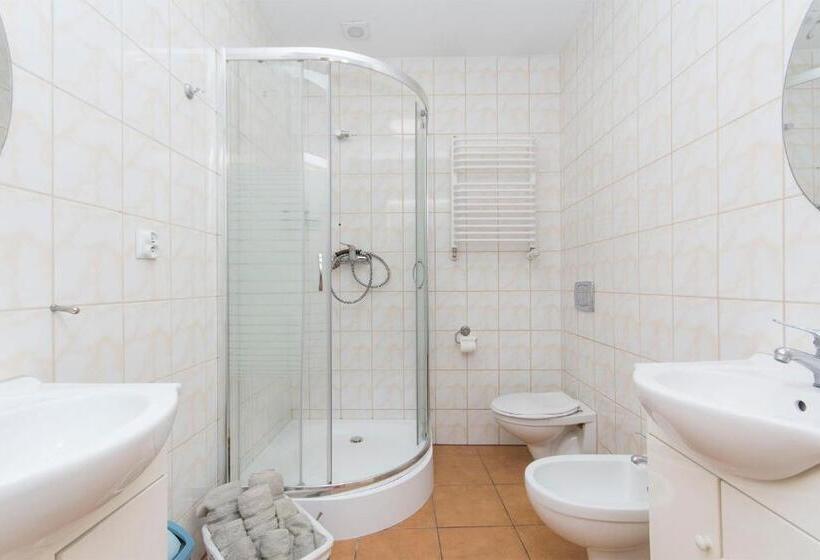 הוסטל Akademikus Toruń