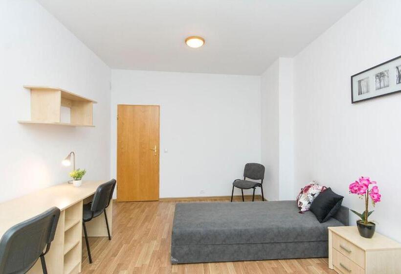 הוסטל Akademikus Toruń