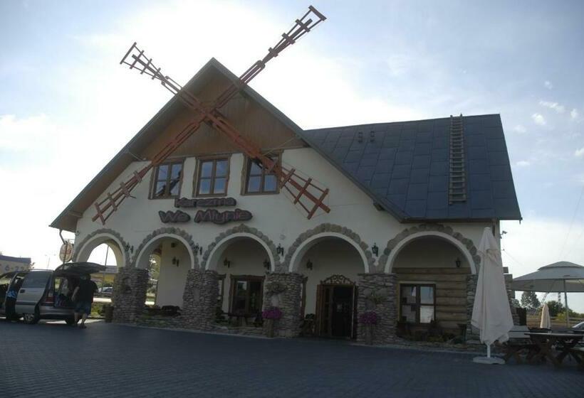 호스텔 Karczma We Młynie