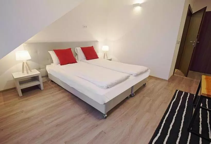 ユースホステル Malinowy Dwór Wieluń