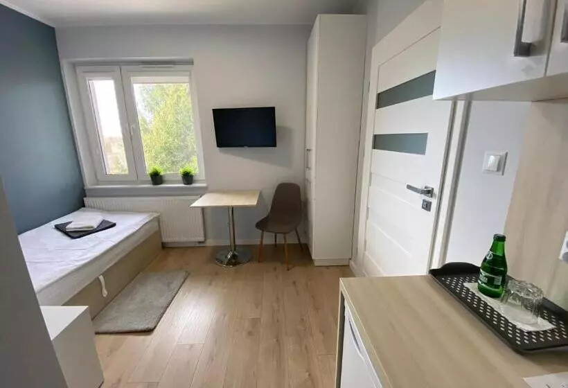 ユースホステル Pokoje Noclegi Brzozowski