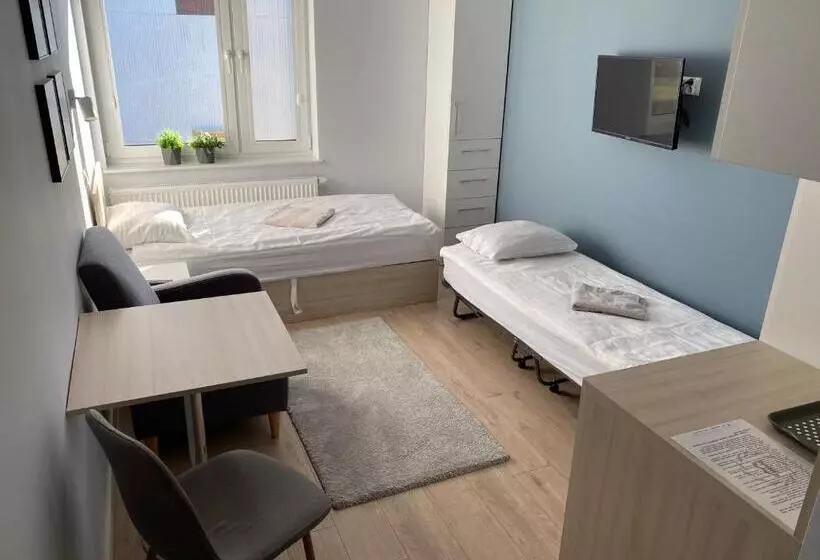 ユースホステル Pokoje Noclegi Brzozowski