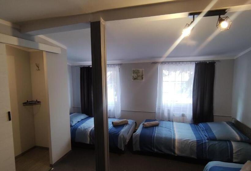 호스텔 Zajazd Pod Lwem