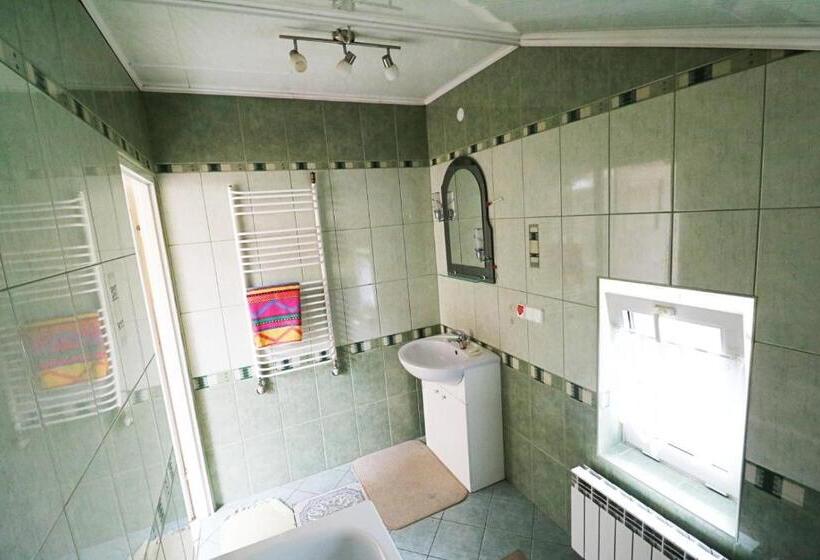 مبيت وإفطار Agroturystyka Tyniok