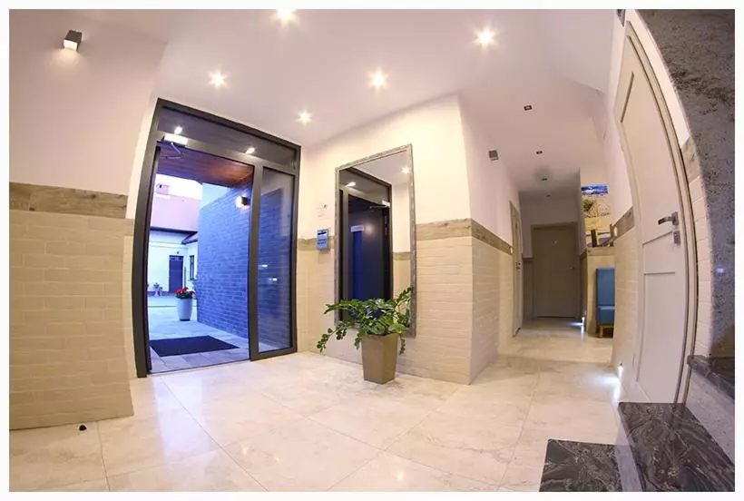 ベッドアンドブレックファースト Helios