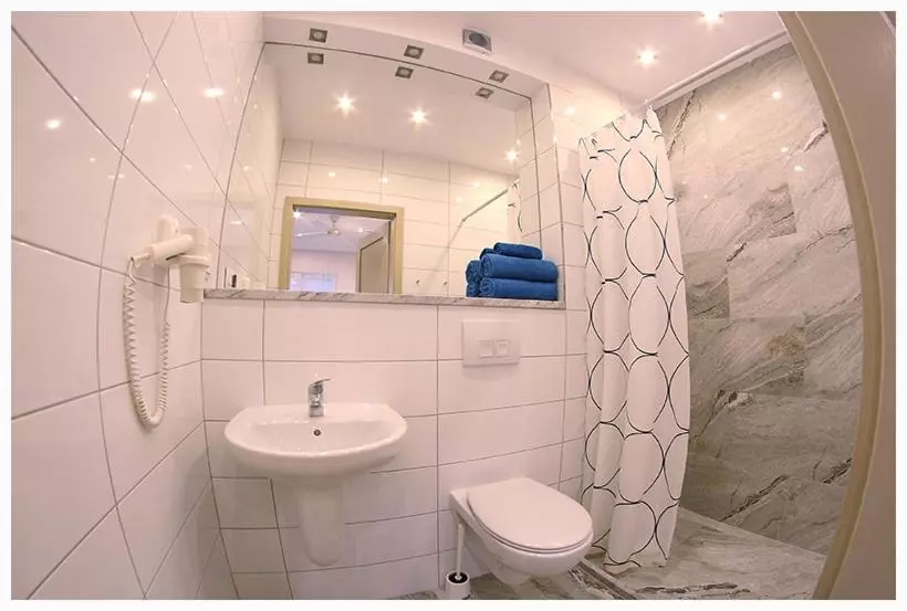 ベッドアンドブレックファースト Helios