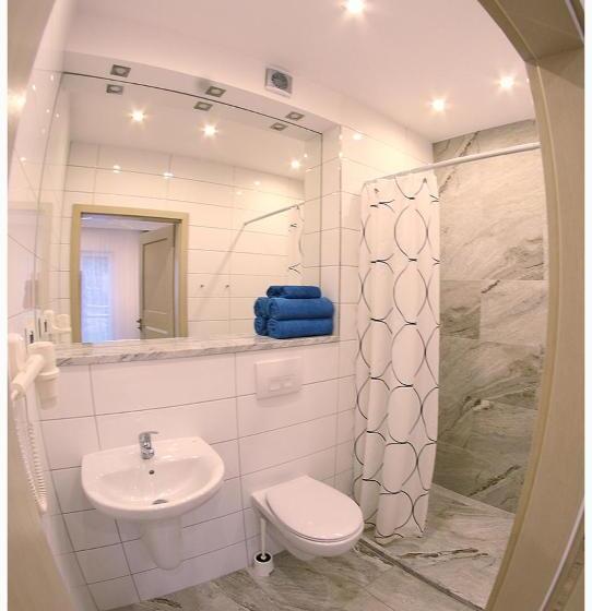 住宿加早餐  Helios