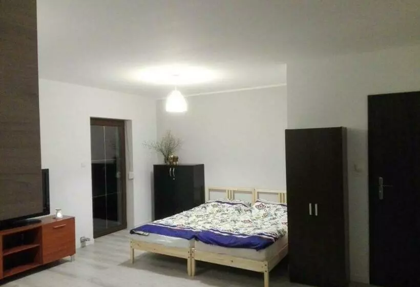 Aamiaismajoitus (B&B) Oaza Kaszubska Studzienice